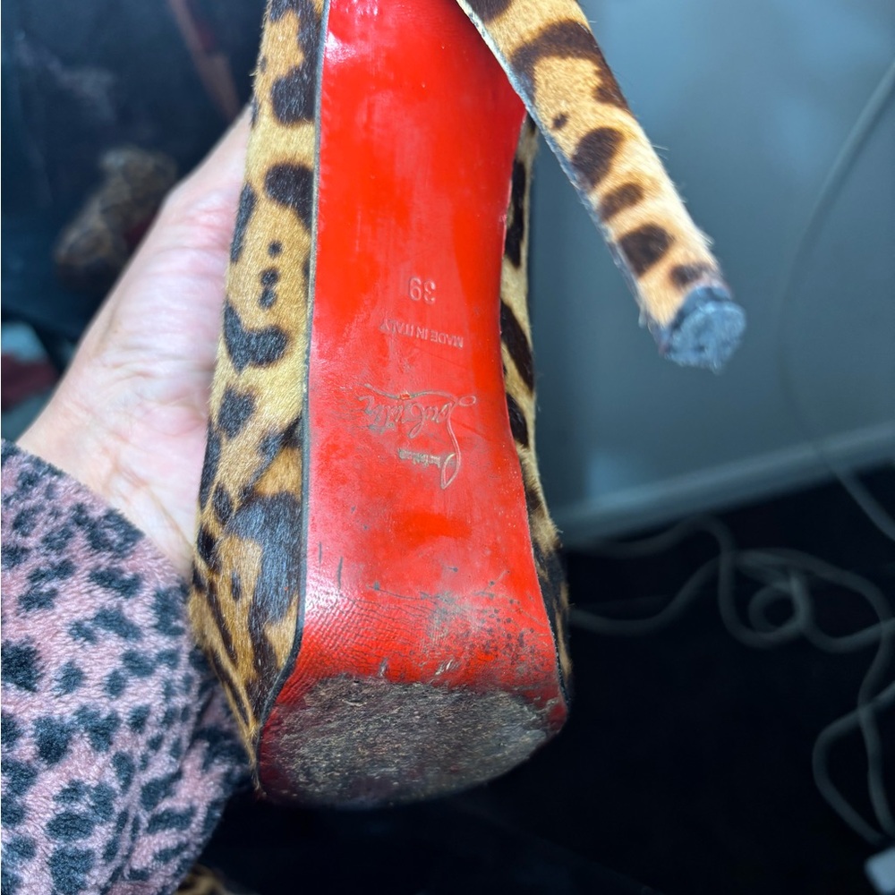 Christian Louboutin Leopard Print Women's Shoes - Picture 9 of 11